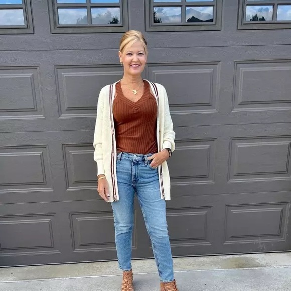 EVEREVE Cross Back Rib Tank - Picture 5 of 6